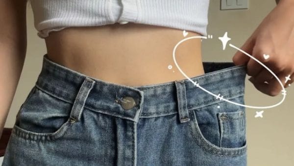 4 Cách sửa quần jean bị rộng bụng tại nhà là gì?