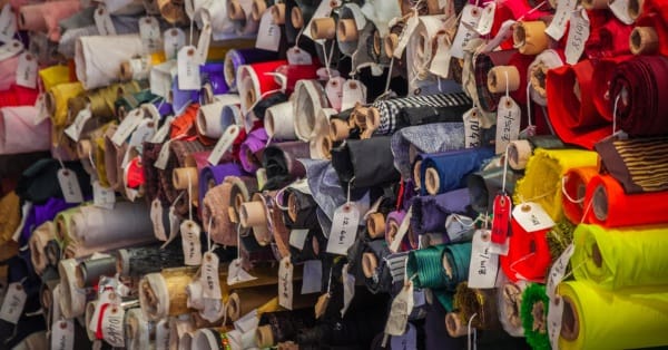 Có những khu chợ nào bán phụ liệu may mặc