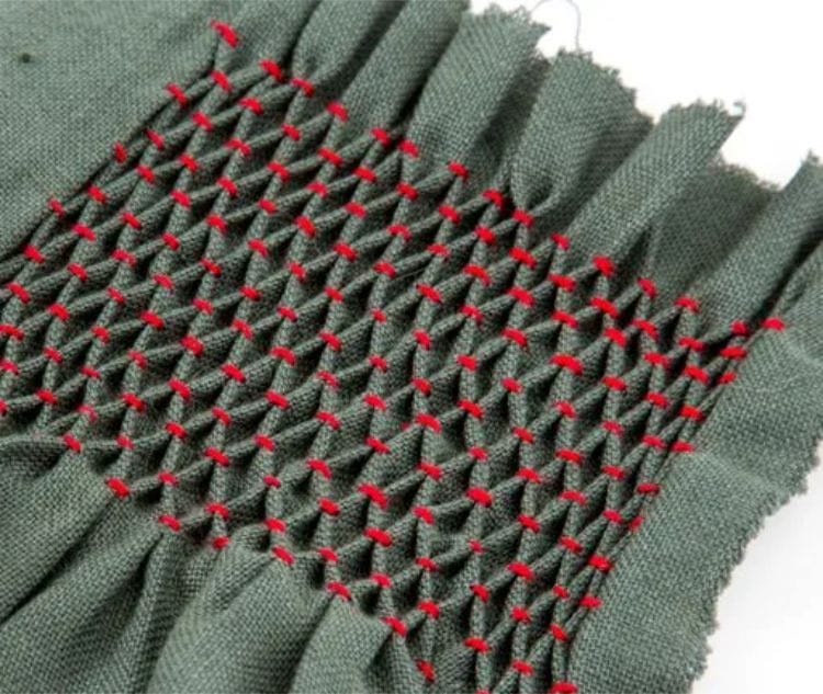 English smocking với nếp gấp đều