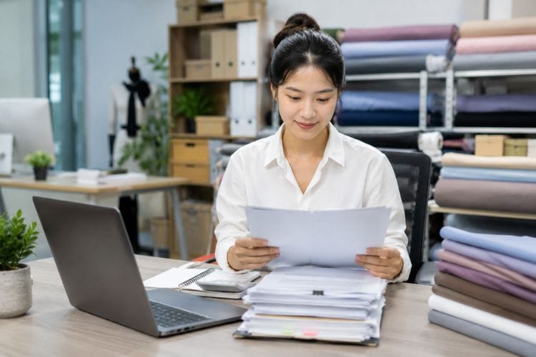 Lưu trữ chứng từ giúp dễ đối chiếu và xử lý phát sinh 
